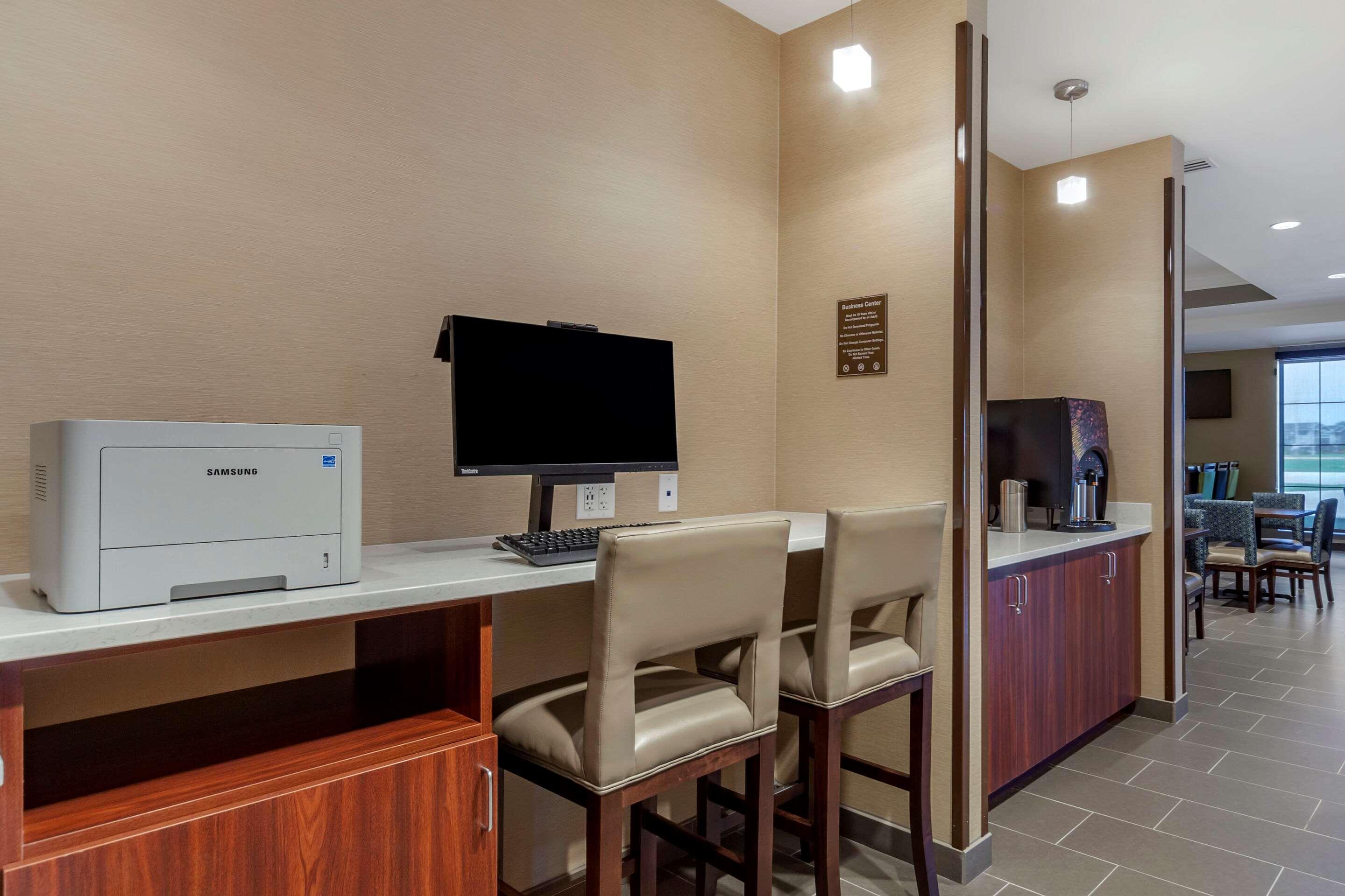 Comfort Suites Grand Island Exterior photo