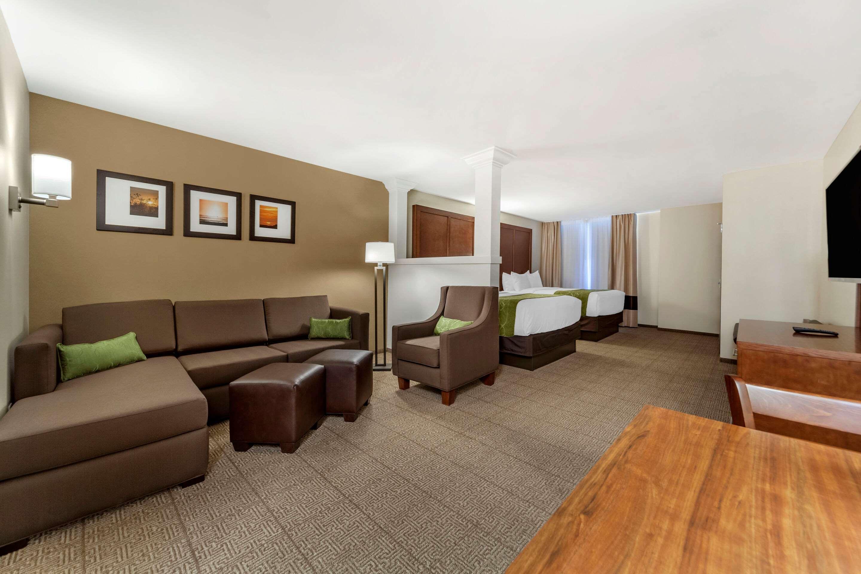 Comfort Suites Grand Island Exterior photo